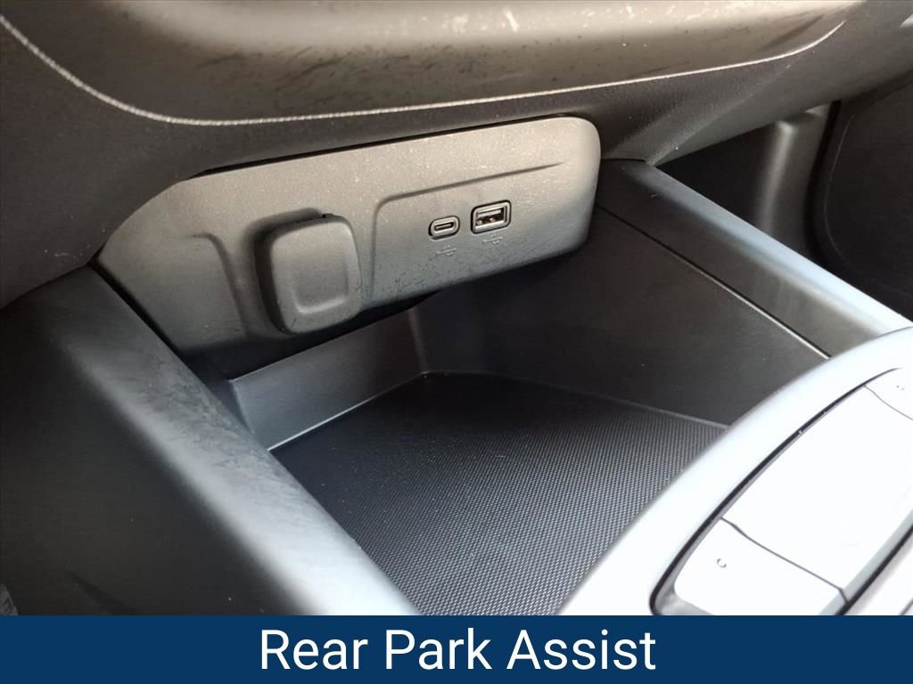 Certified 2024 Chevrolet Trax RS w/ Sunroof Package image 6