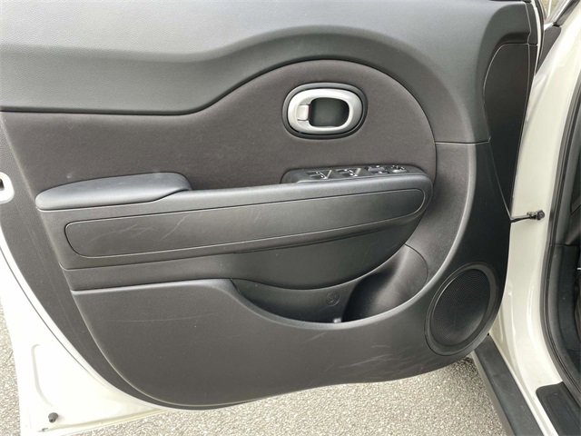 Used 2017 Kia Soul + w/ Designer's Package image 17