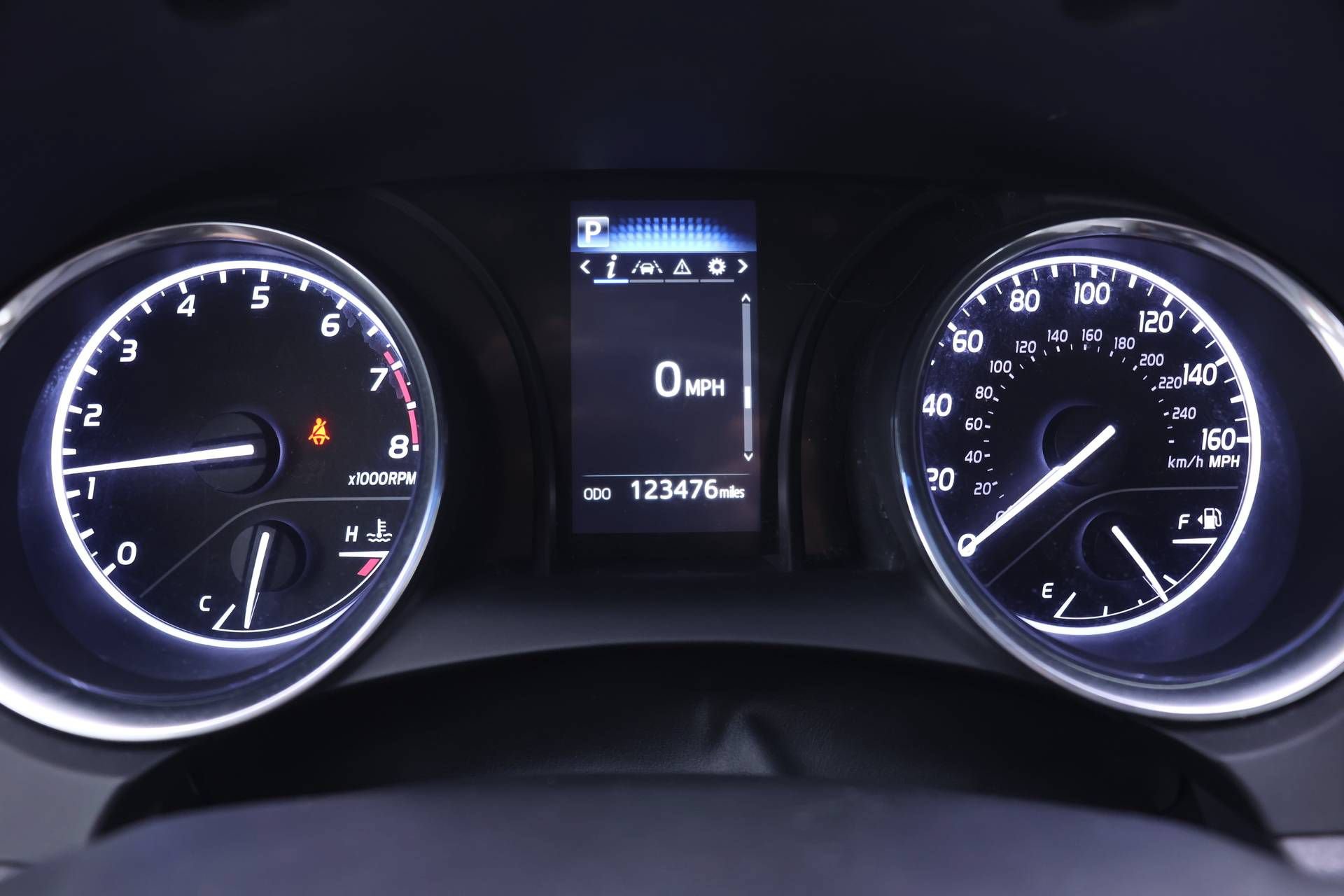 Used 2020 Toyota Camry SE FWD image 7