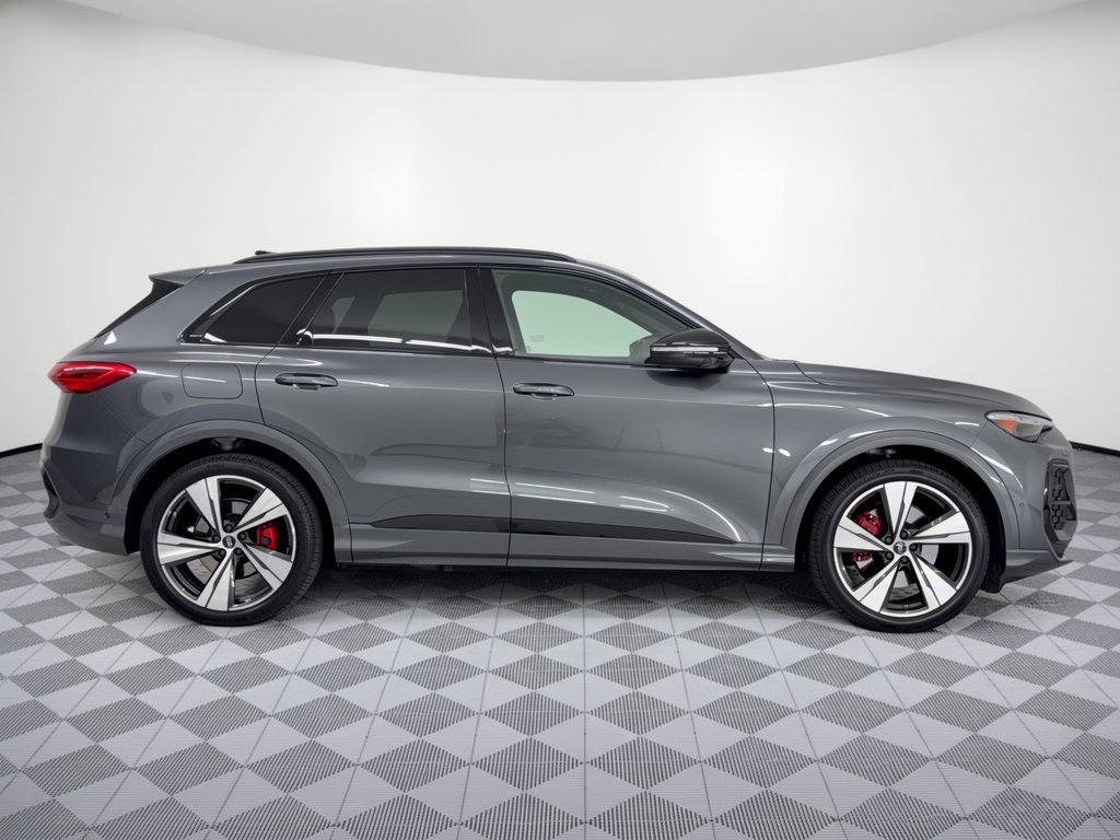 Used 2025 Audi SQ5 Premium Plus AWD/4WD image 8