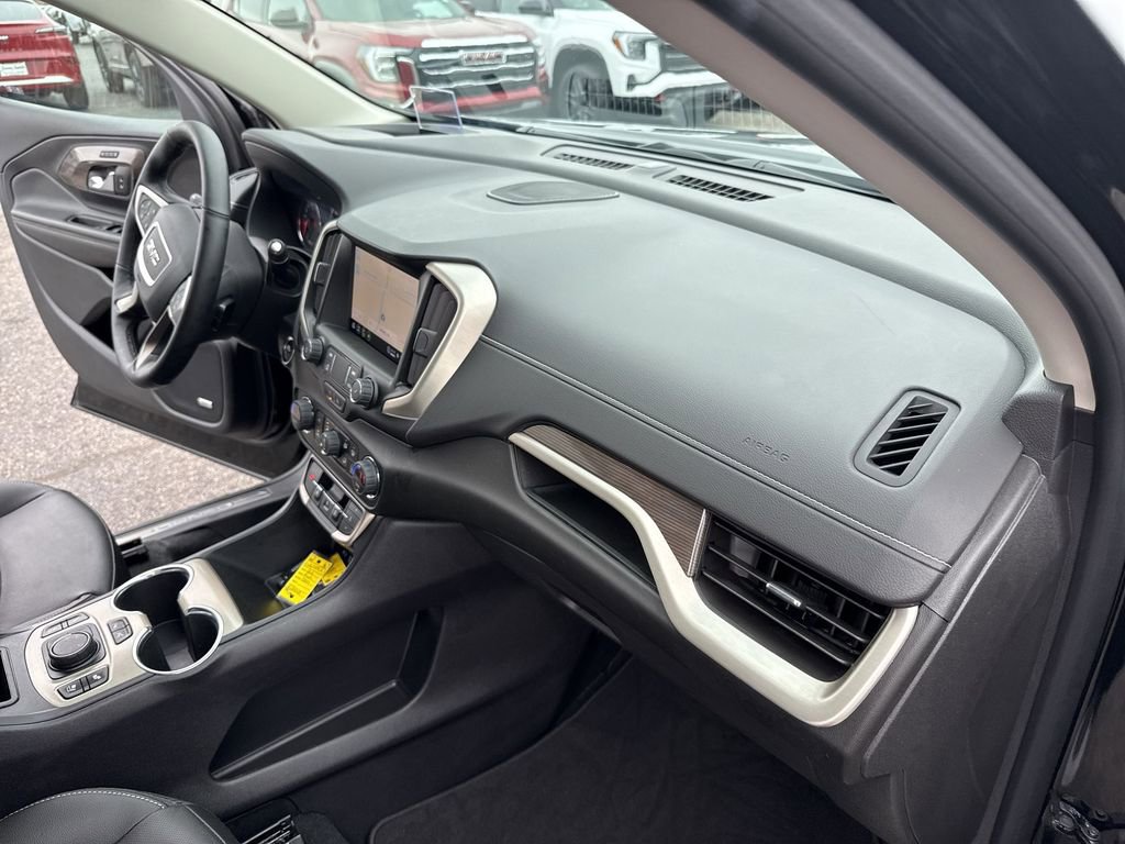 Certified 2024 GMC Terrain Denali w/ Black Diamond Edition image 36
