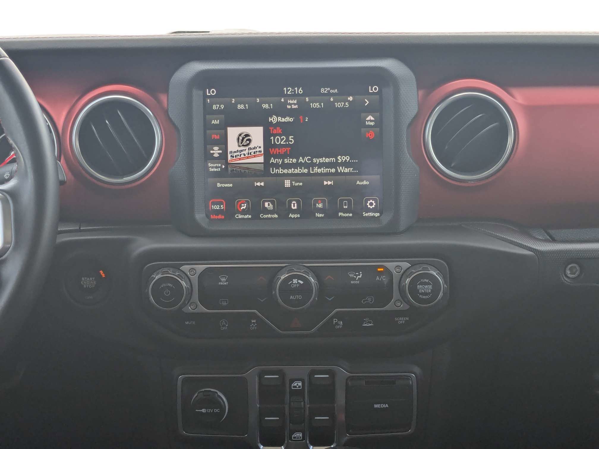 Used 2021 Jeep Gladiator Rubicon AWD/4WD image 25