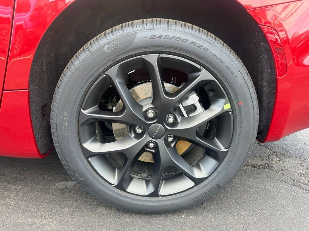 New 2027 Chrysler Pacifica Limited AWD/4WD image 31