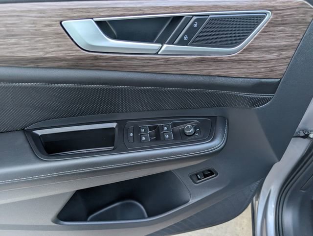 Used 2025 Volkswagen Atlas SEL image 9