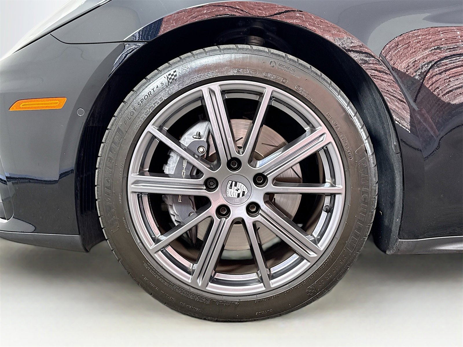 Certified 2025 Porsche Panamera image 24