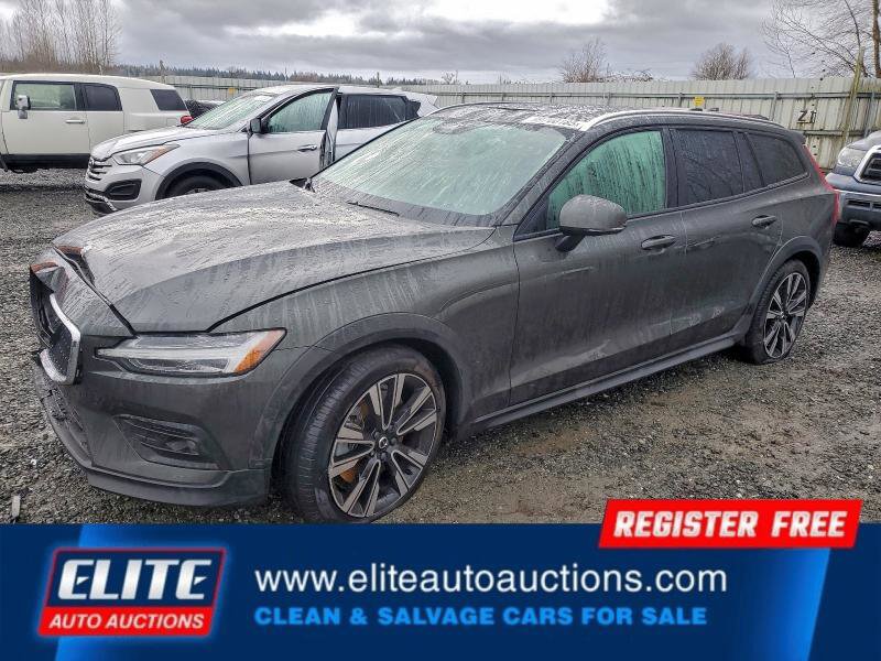Used 2021 Volvo V60 T5 Cross Country w/ Advanced Package image 2