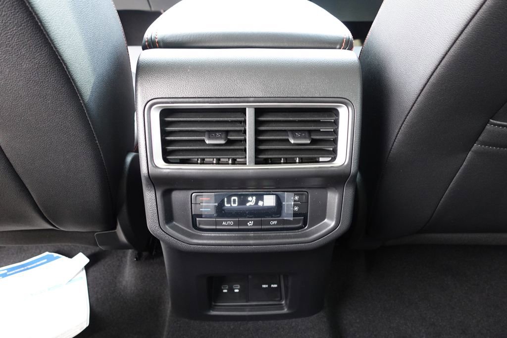 New 2026 Volkswagen Atlas Peak Edition image 29