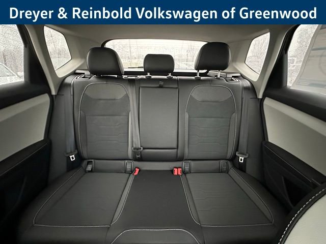 New 2026 Volkswagen Taos SE image 33