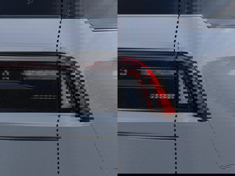 New 2025 Lincoln Navigator L Reserve w/ Jet Appearance Package image 21