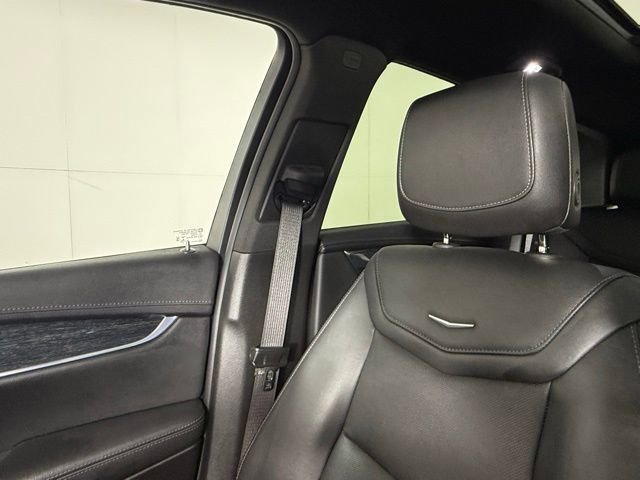 Certified 2022 Cadillac XT5 Premium Luxury image 18