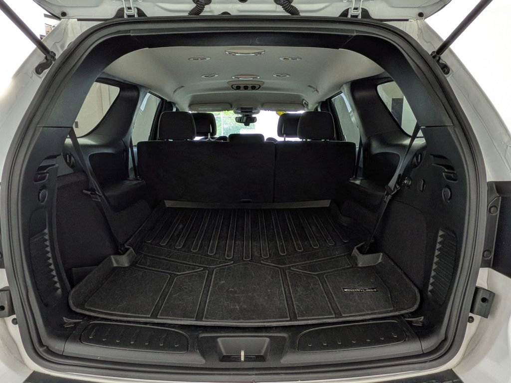 Used 2017 Dodge Durango SXT w/ 3rd Row Seating Group AWD/4WD image 26