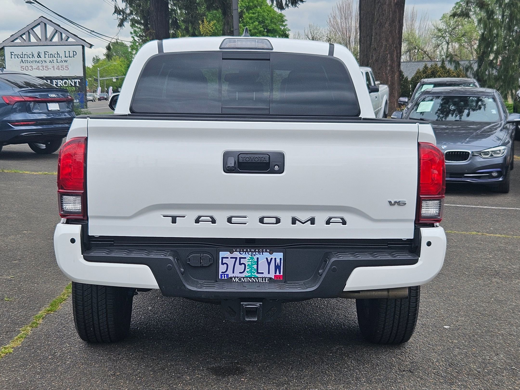 Used 2019 Toyota Tacoma TRD Sport AWD/4WD image 4