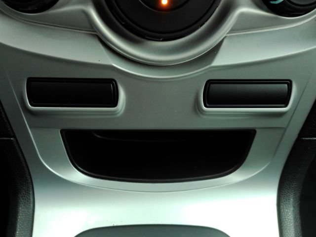 Used 2019 Ford Fiesta SE FWD image 38