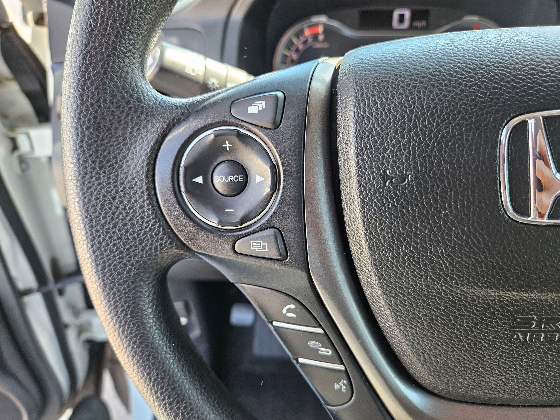 Used 2017 Honda Pilot EX image 19