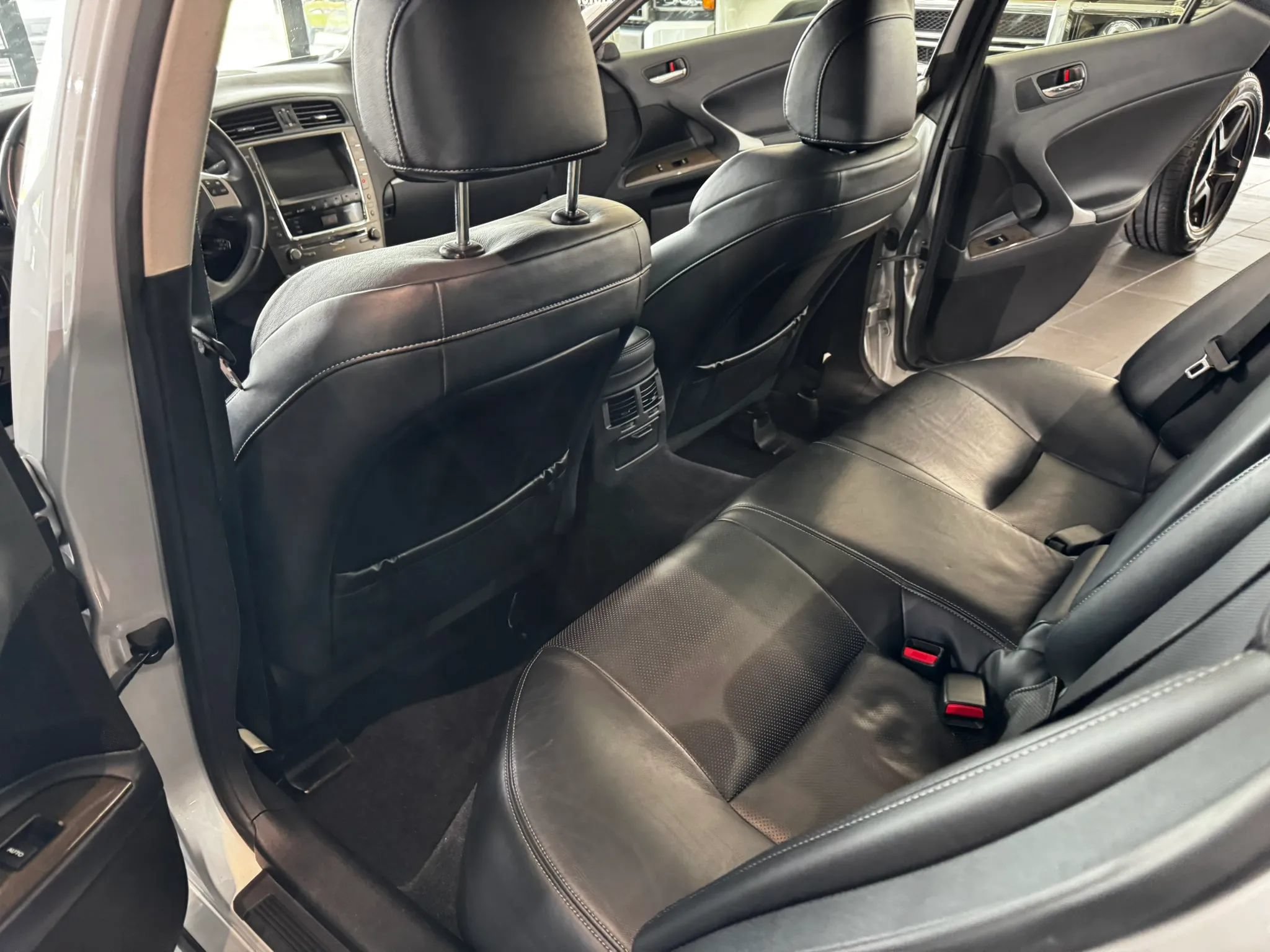 Used 2012 Lexus IS 250 AWD w/ Premium Pkg Value Edition image 18