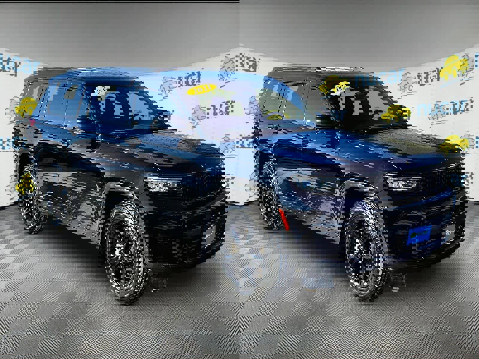 Used 2021 Jeep Grand Cherokee L Laredo image 1