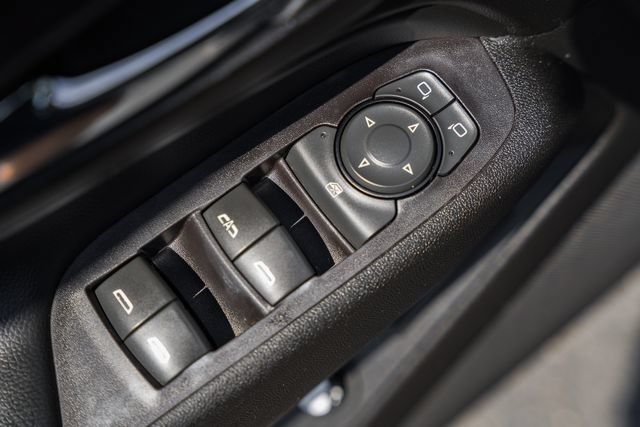 Used 2018 Chevrolet Equinox Premier FWD image 41
