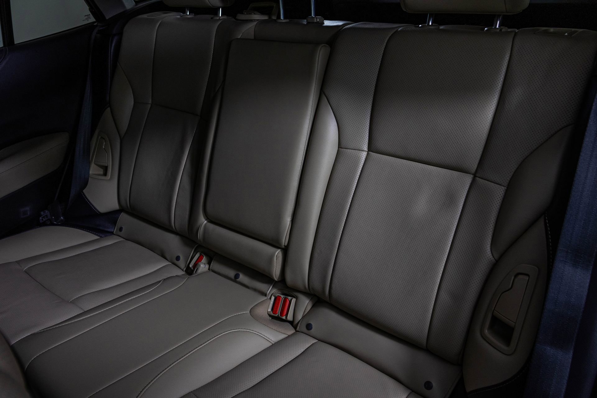 Used 2025 Subaru Outback Limited w/ Popular Package #2 image 33