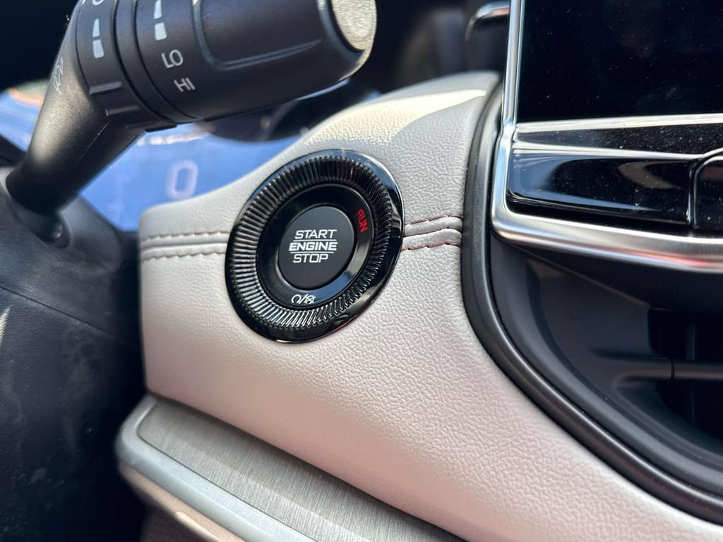 New 2026 Jeep Compass Limited AWD/4WD image 22