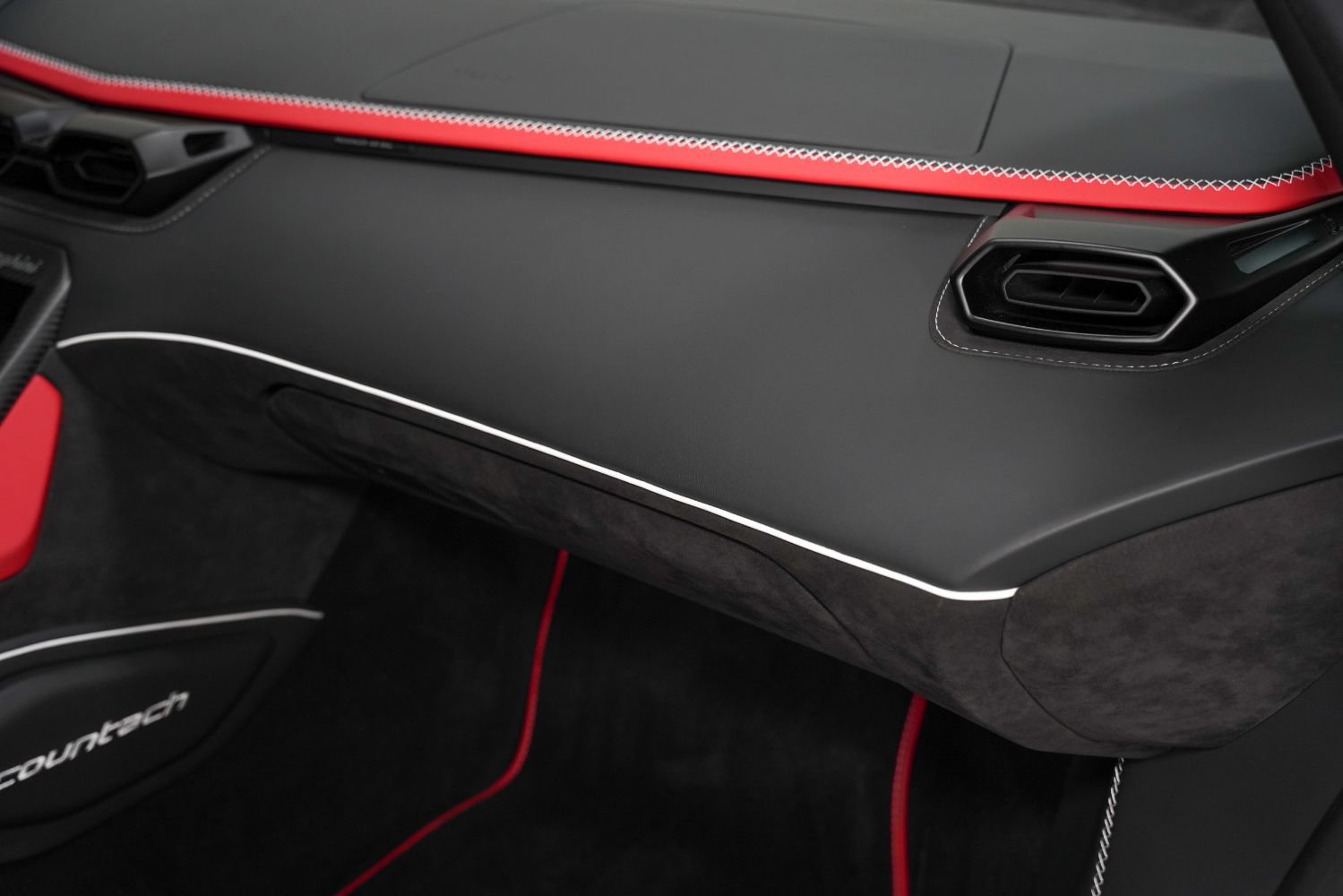Used 2022 Lamborghini Aventador Countach AWD/4WD image 39