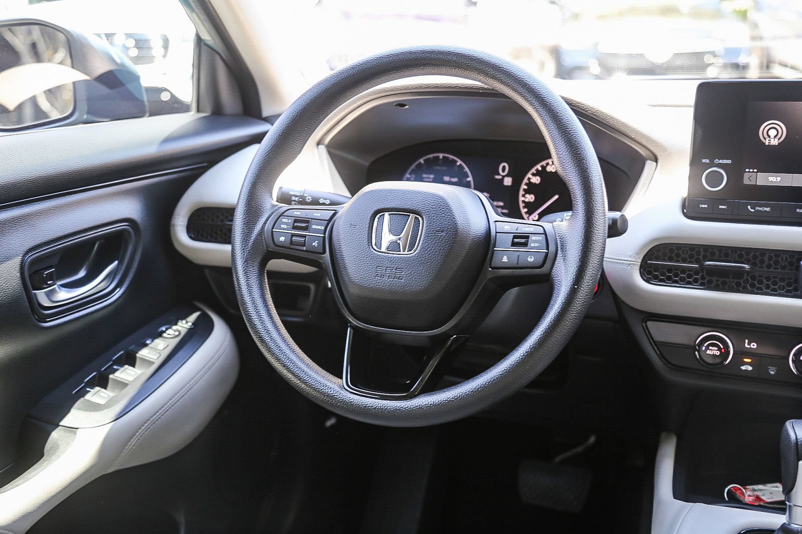 Used 2025 Honda HR-V LX image 13