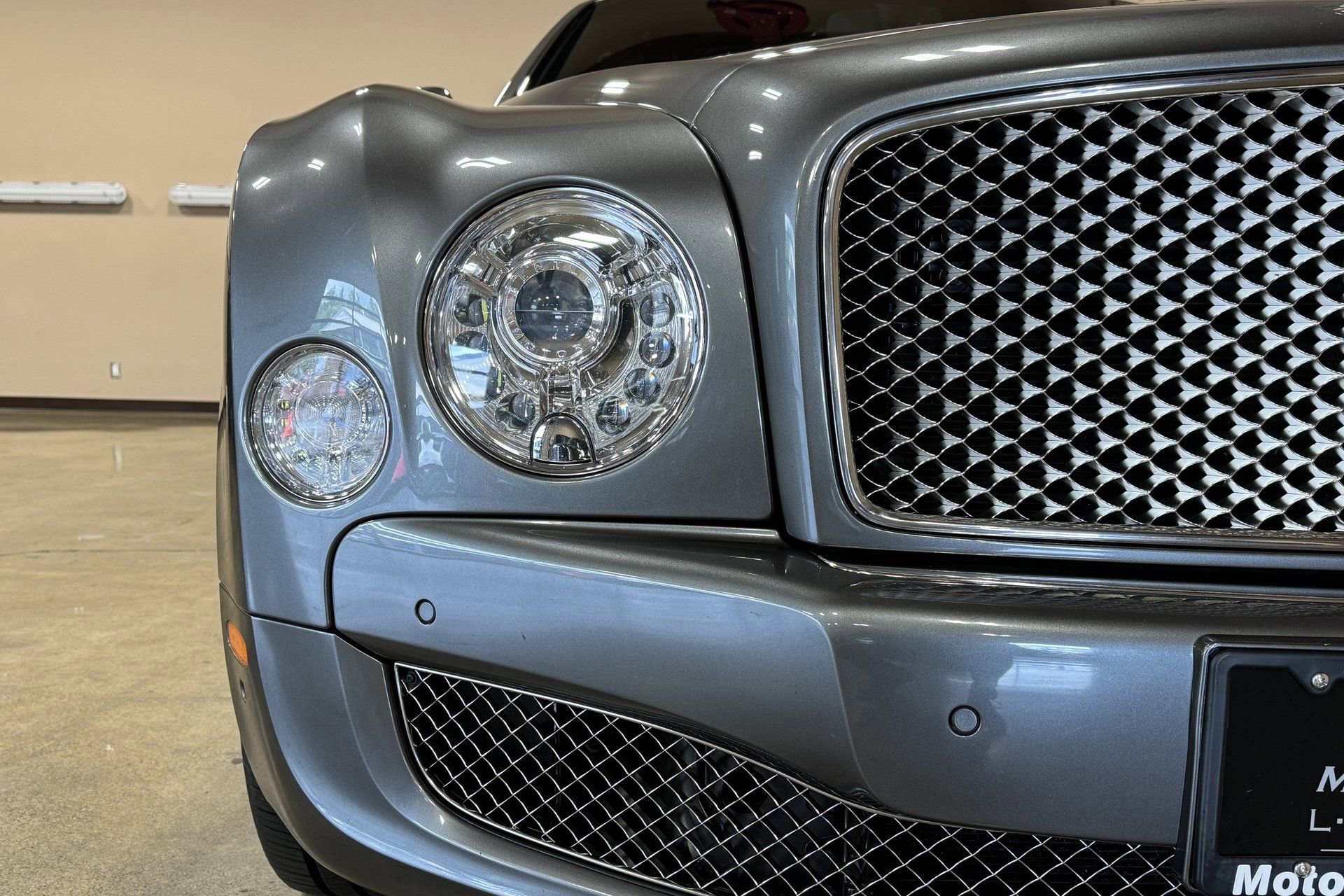Used 2013 Bentley Mulsanne image 13