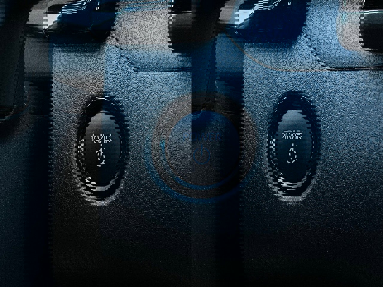 Used 2025 Toyota Camry LE image 27