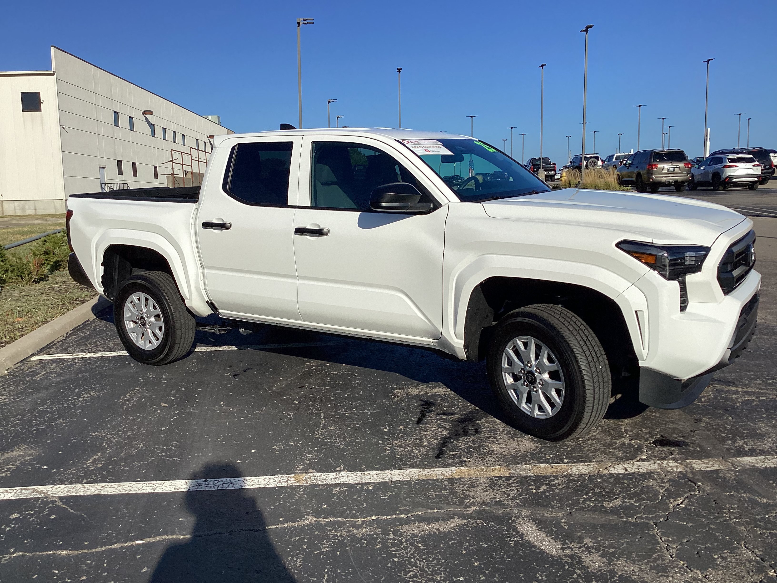 Certified 2025 Toyota Tacoma SR AWD/4WD image 23