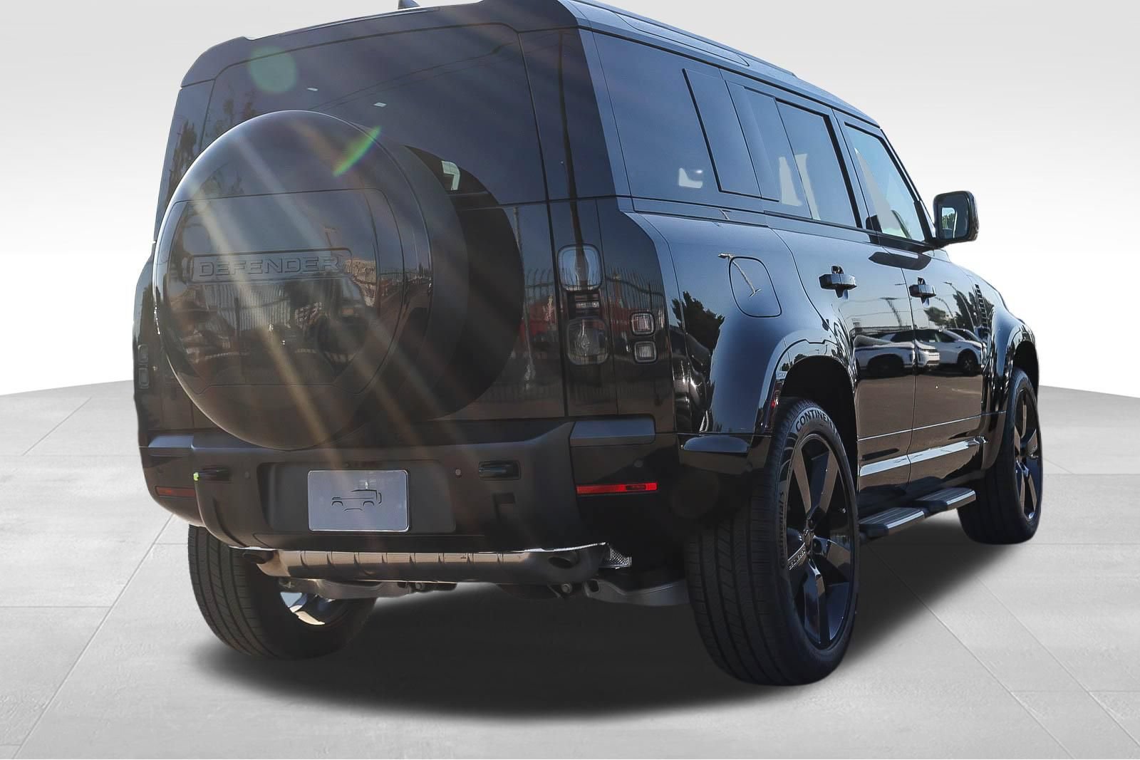 New 2026 Land Rover Defender 110 X-Dynamic SE AWD/4WD image 5