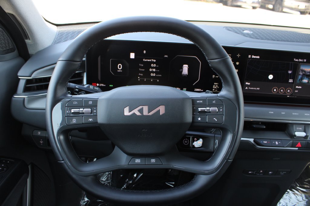 Used 2024 Kia EV9 Land AWD/4WD image 27