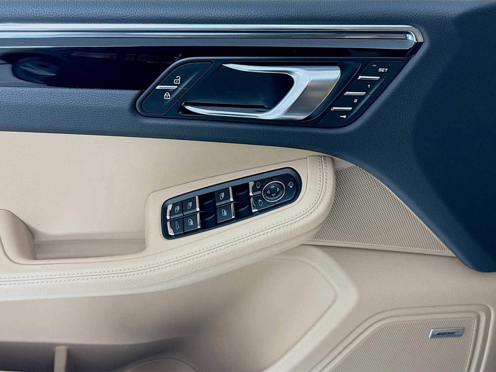 New 2026 Porsche Macan image 11