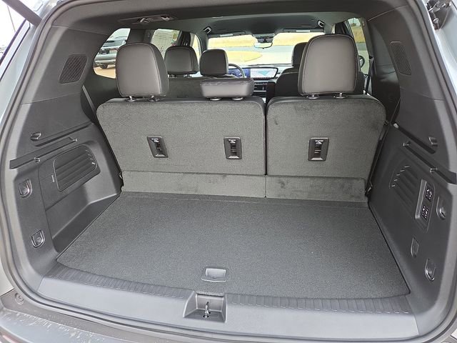 New 2026 Buick Enclave Preferred w/ Power Package FWD image 7