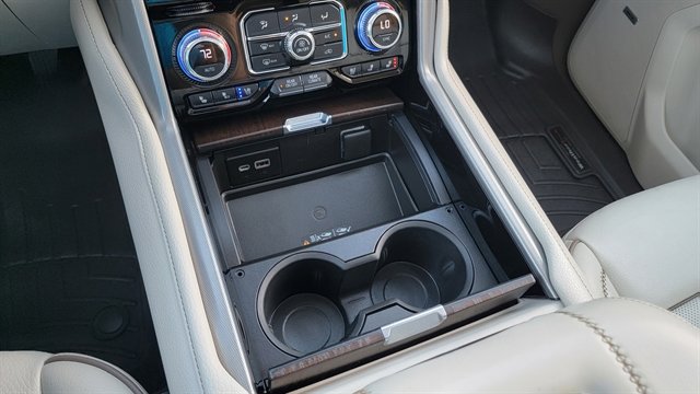 Used 2021 GMC Yukon XL Denali w/ Denali Premium Package image 36