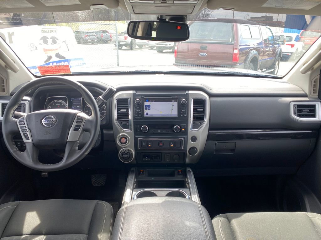 Used 2017 Nissan Titan SV AWD/4WD image 19