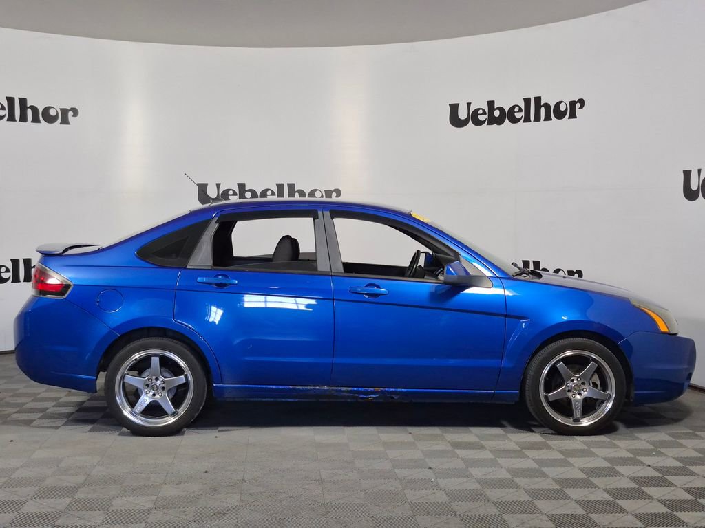 Used 2010 Ford Focus SES FWD image 8