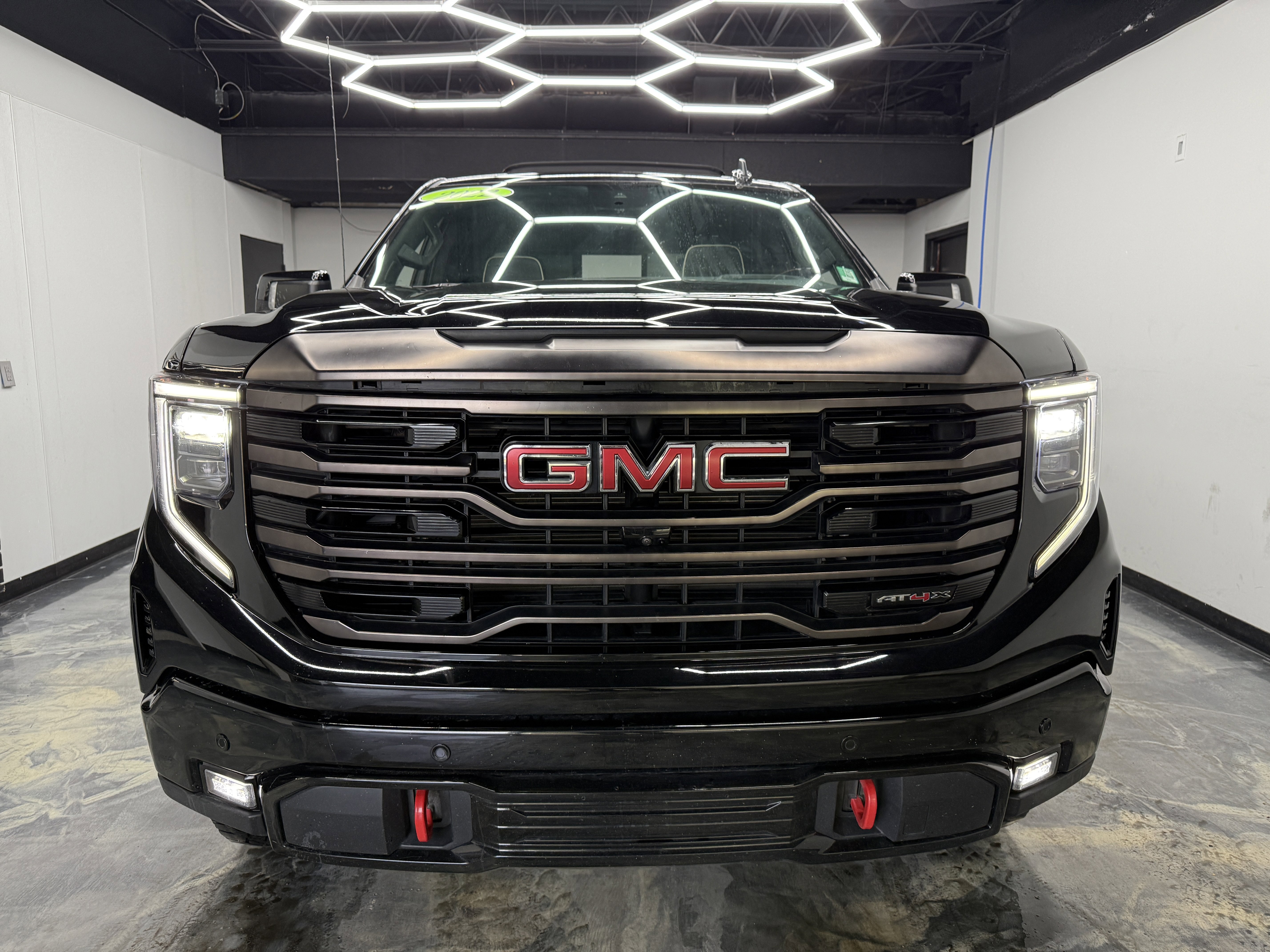 Used 2022 GMC Sierra 1500 AT4X image 7