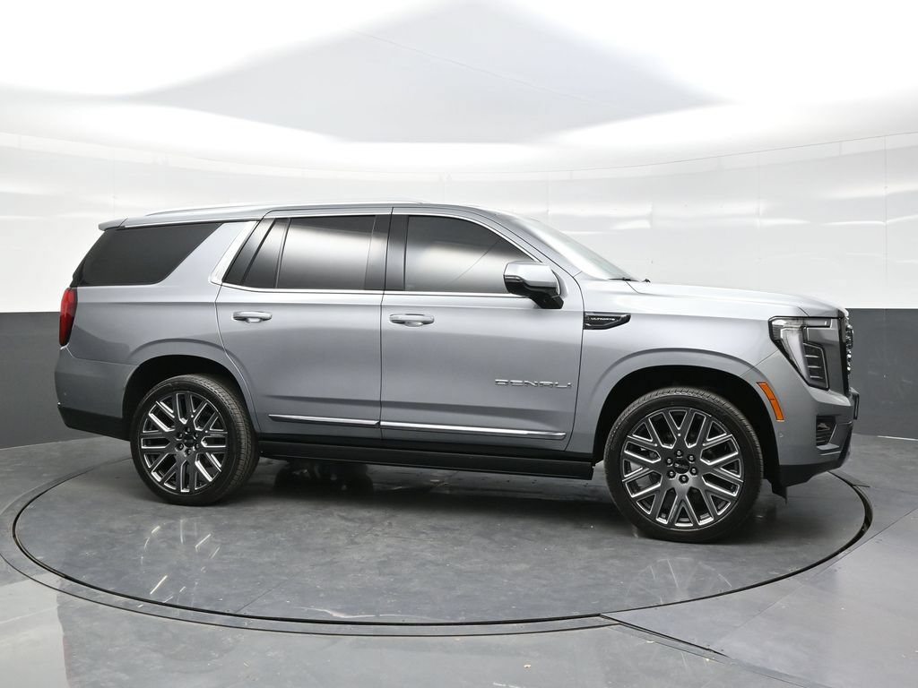 Used 2026 GMC Yukon Denali Ultimate w/ LPO, Floor Liner Package AWD/4WD image 8