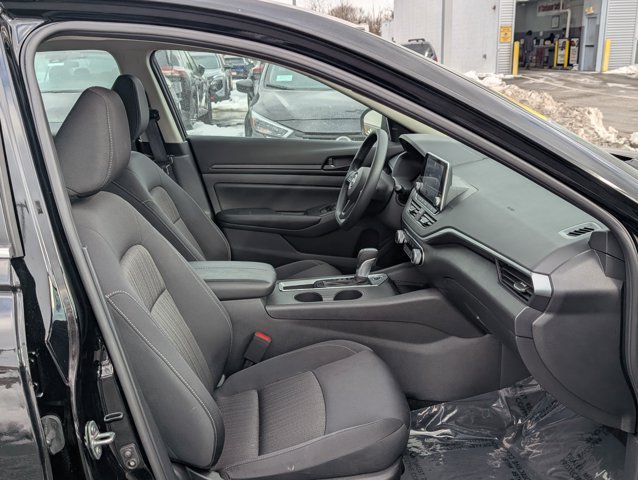 Certified 2025 Nissan Altima 2.5 S FWD image 9