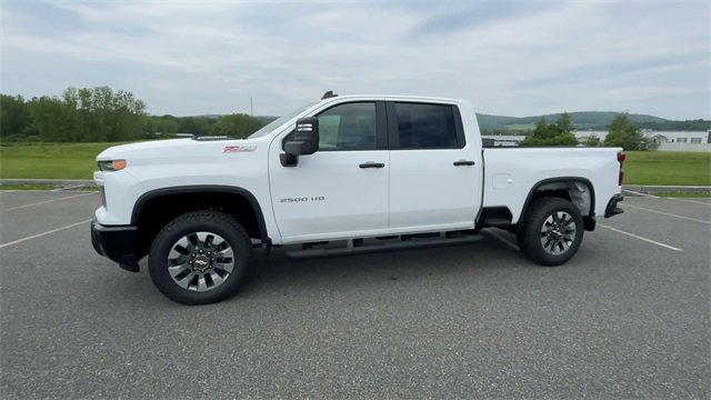 New 2025 Chevrolet Silverado 2500 Custom w/ Custom Value Package image 5