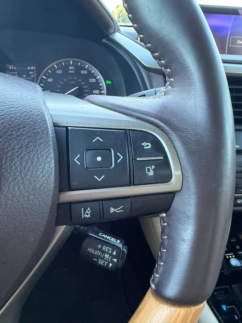 Used 2017 Lexus RX 450h AWD image 19