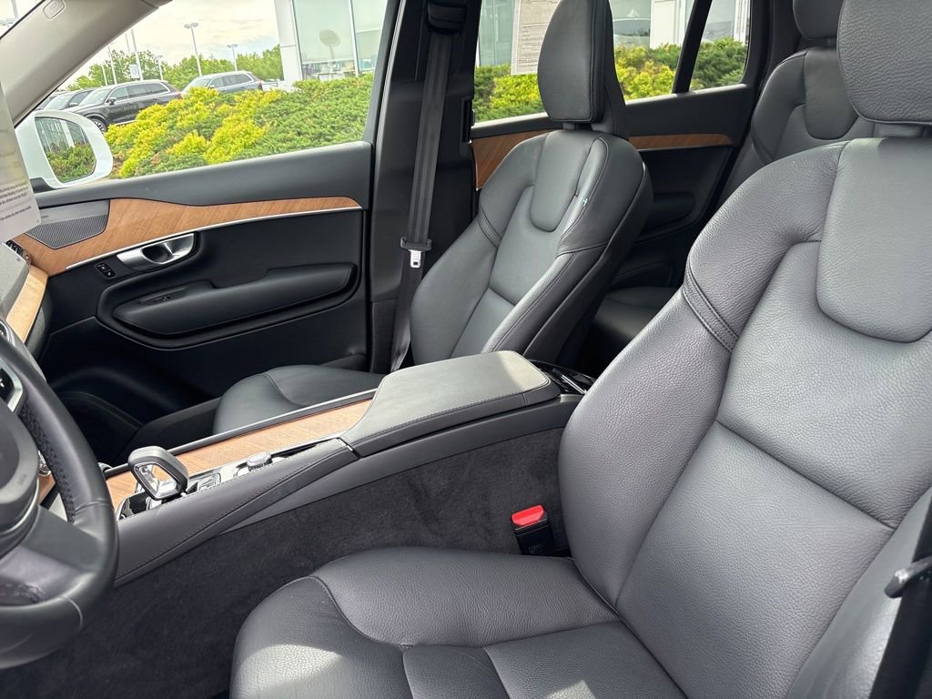 Certified 2023 Volvo XC90 B6 Plus w/ Protection Package Premier AWD/4WD image 13