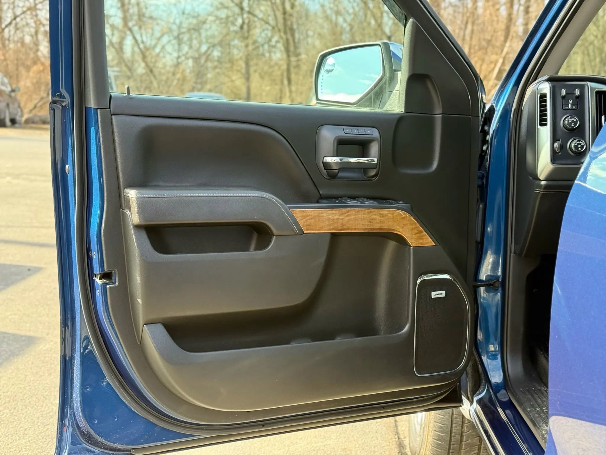 Used 2017 Chevrolet Silverado 1500 LTZ w/ Sport Package image 9