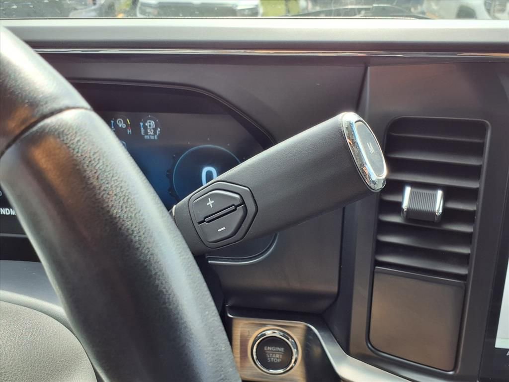 Used 2023 Ford F250 Lariat w/ Sport Appearance Package AWD/4WD image 22