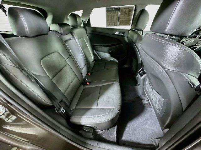 Used 2020 Hyundai Tucson Limited AWD/4WD image 32