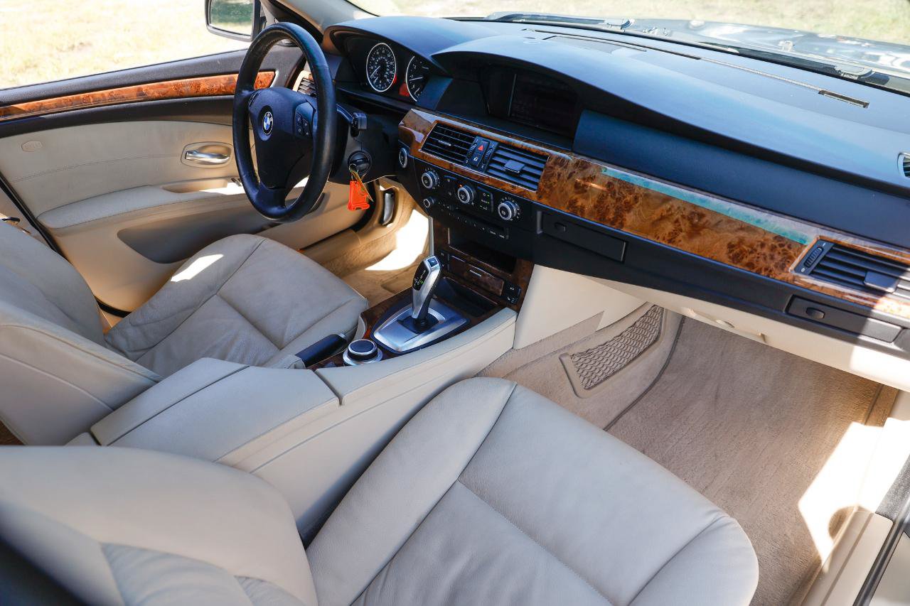 Used 2008 BMW 528xi Sedan w/ Premium Pkg AWD/4WD image 18