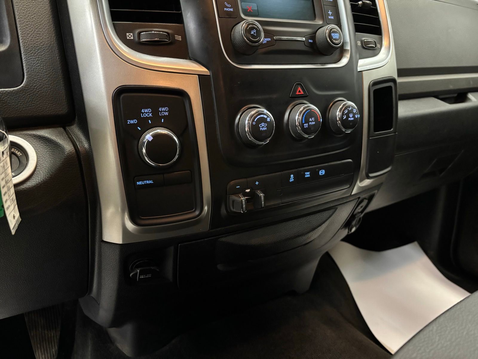 Used 2017 RAM 2500 SLT image 22