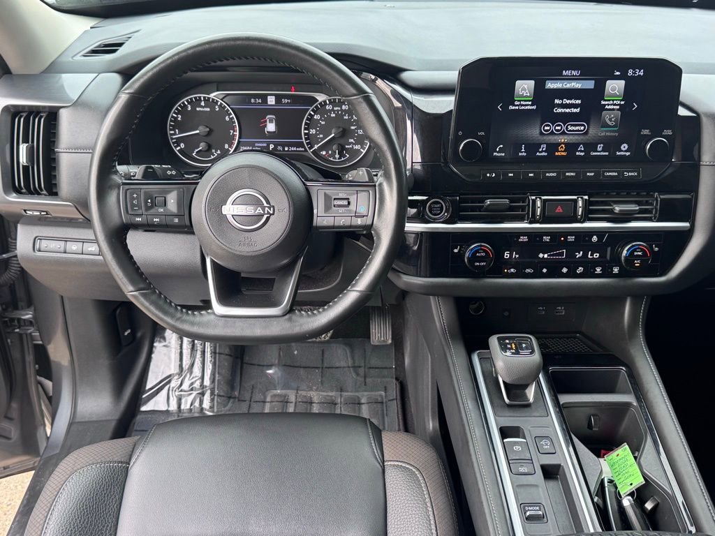 Used 2023 Nissan Pathfinder SL w/ Lighting Package (N92) image 22