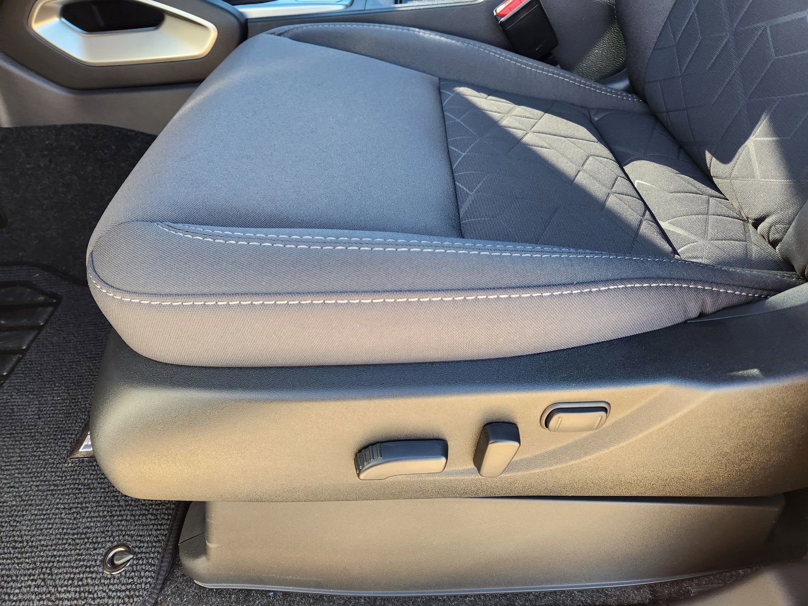 New 2026 Nissan Frontier SV w/ Tow Package image 21