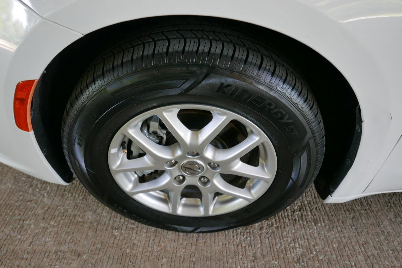 Used 2021 Chrysler Pacifica Touring-L FWD image 25
