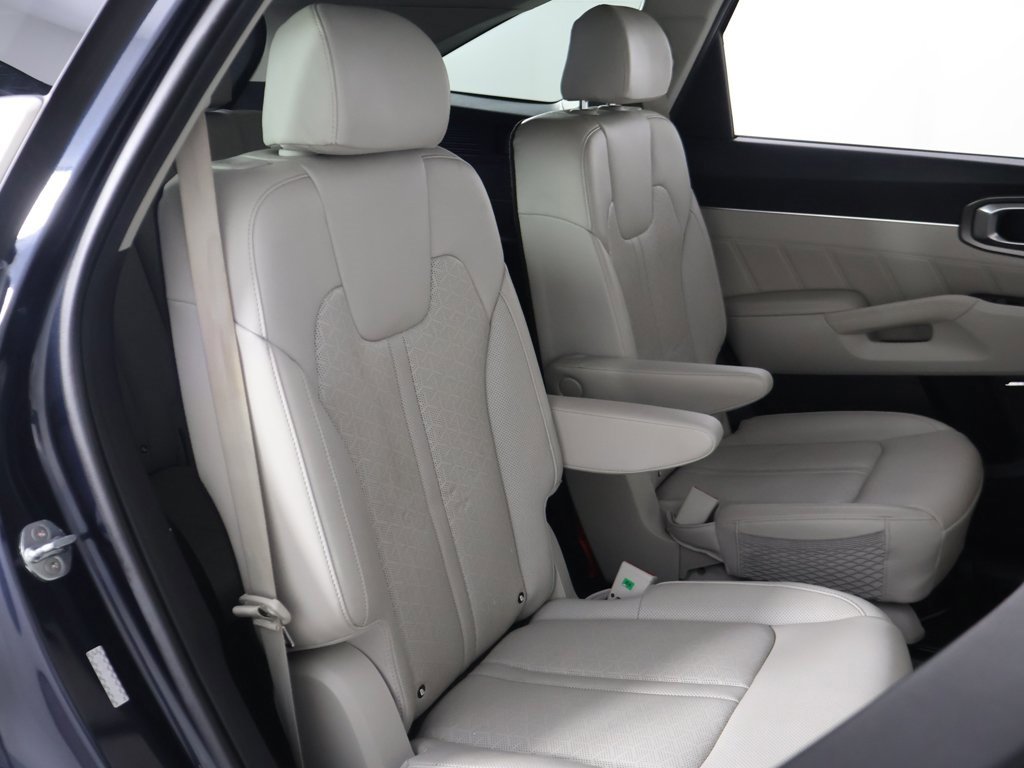 Used 2022 Kia Sorento SX Prestige image 36